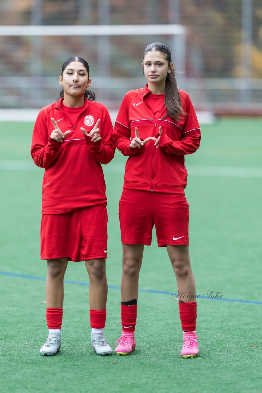 Bild 63 - wCJ VfL Pinneberg - Eimsbuettler TV : Ergebnis: 0:3